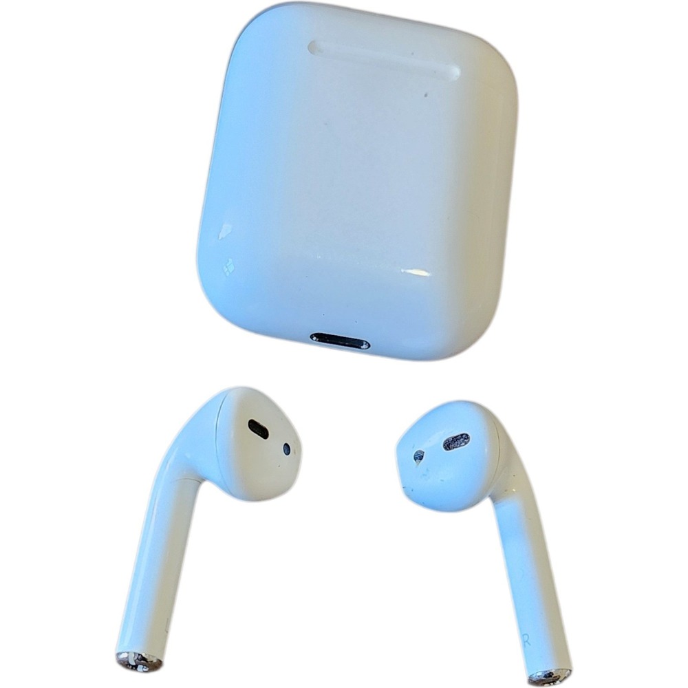 Apple AirPods 2nd Generation Wireless Earbuds with Charging Case White
